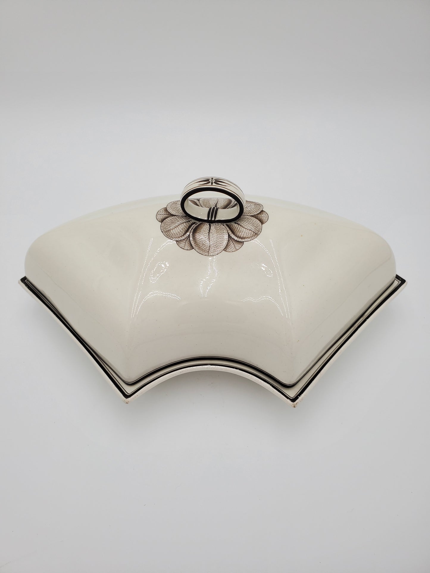 Antique Wedgwood Creamware Lidded Dish