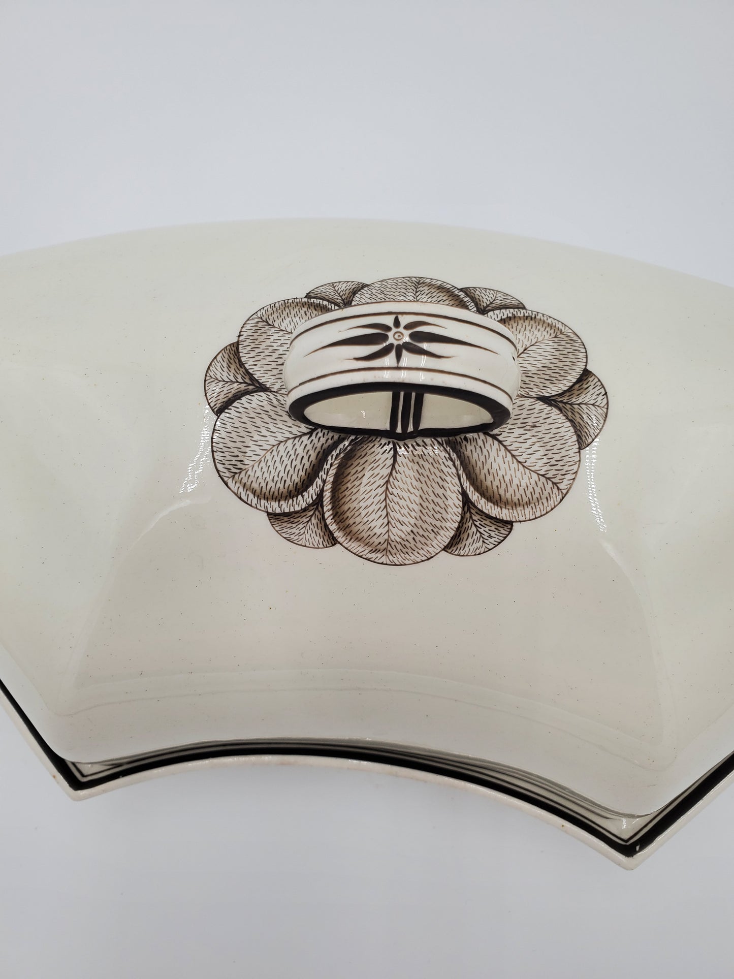Antique Wedgwood Creamware Lidded Dish