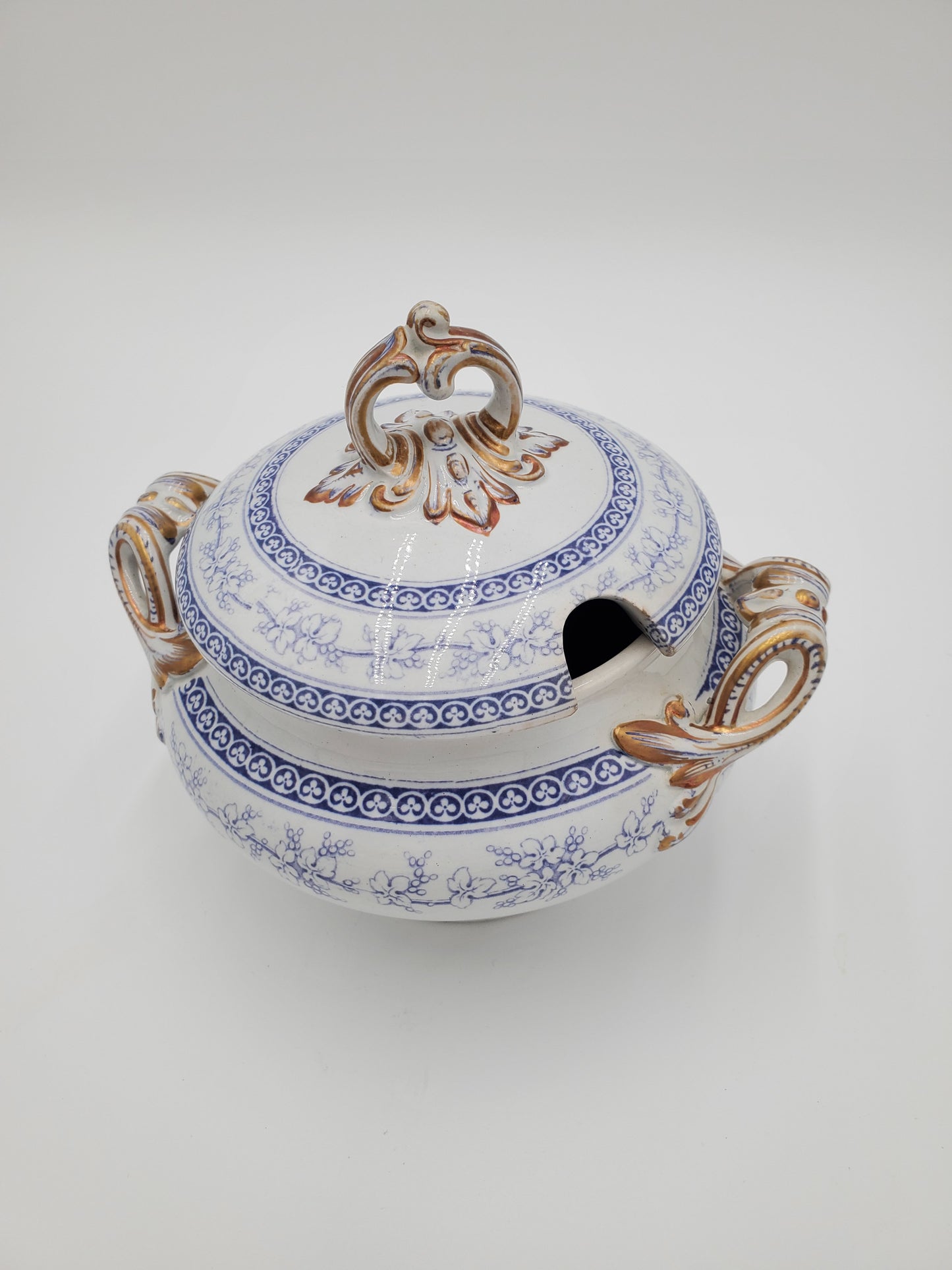 Antique Blue and White Transferware Soup Tureen